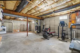 563 Woodman St, Fall River, MA 02724 - Photo 23