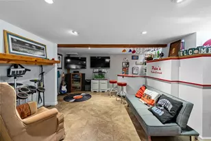 751 Hixville Rd, Dartmouth, MA 02747 - Photo 23