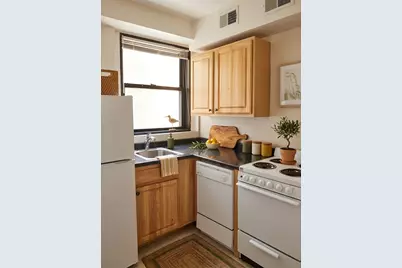 475 Commonwealth Avenue #304, Boston, MA 02215 - Photo 1