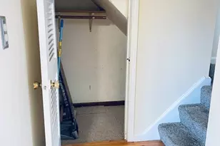 1036 Middlesex St, Lowell, MA 01851 - Photo 17