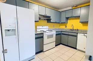1036 Middlesex St, Lowell, MA 01851 - Photo 5