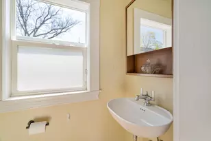 10 Gilman St, Boston, MA 02131 - Photo 17