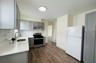 539 Washington St, Quincy, MA 02169 - Photo 3