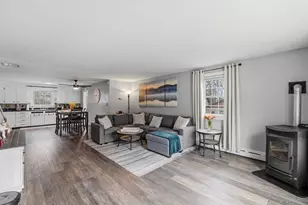 89 Lexington Ave, Dartmouth, MA 02747 - Photo 11