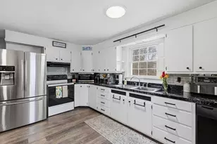 89 Lexington Ave, Dartmouth, MA 02747 - Photo 5