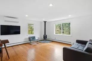 138 West St, Easthampton, MA 01027 - Photo 5
