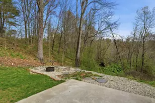 138 West St, Easthampton, MA 01027 - Photo 25