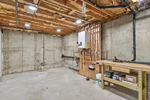 138 West St, Easthampton, MA 01027 - Photo 23