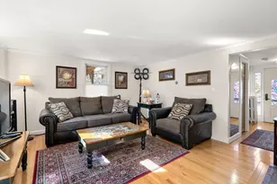 31 Eastern Ave, Essex, MA 01929 - Photo 3