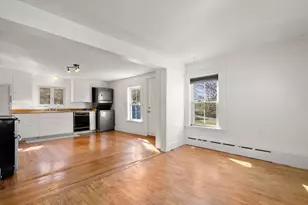 31 Eastern Ave, Essex, MA 01929 - Photo 9