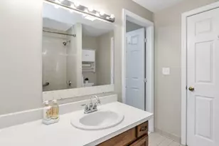35 Essex Green Ln, Peabody, MA 01960 - Photo 19