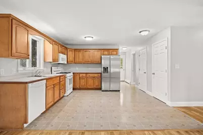 10 Manomet Beach Blvd, Plymouth, MA 02360 - Photo 17