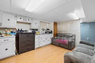 36 Irving St, Revere, MA 02151 - Photo 21