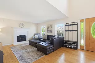 7 Shand Ct Cir, Somerset, MA 02726 - Photo 5