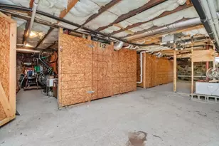 87 Ash St, Waltham, MA 02453 - Photo 17