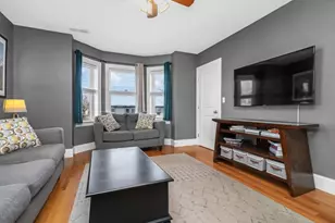 87 Ash St, Waltham, MA 02453 - Photo 13