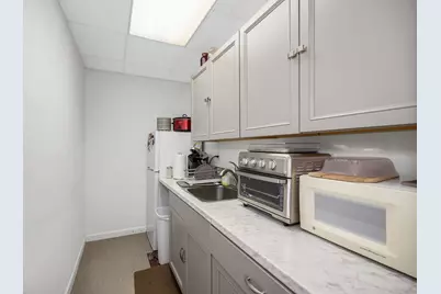 1595 Lakeview Ave #9, Dracut, MA 01826 - Photo 17