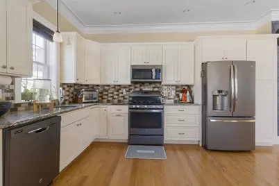 42 Lexington St #3, Waltham, MA 02452 - Photo 5