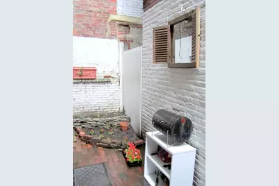 3 Goodwin Pl #B, Boston, MA 02114 - Photo 7