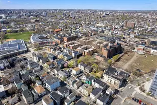 39 Hunting St, Cambridge, MA 02141 - Photo 9