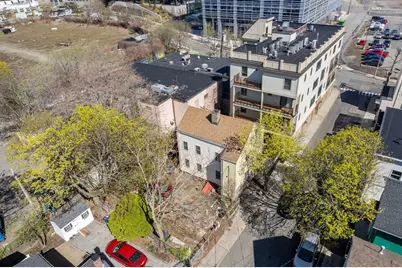 39 Hunting Street, Cambridge, MA 02141 - Photo 1