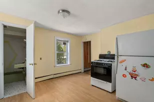 39 Hunting St, Cambridge, MA 02141 - Photo 15