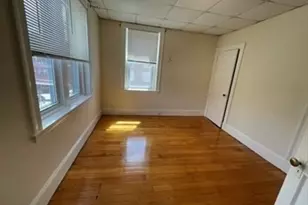 15 Lynde St, Salem, MA 01970 - Photo 7