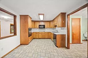 205 Paine Rd, North Attleboro, MA 02760 - Photo 9