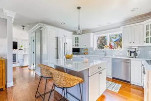 24 Brow Ave, Braintree, MA 02184 - Photo 9