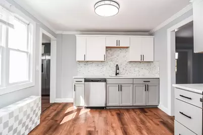 13 Crump St, Hudson, MA 01749 - Photo 3