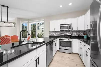 118 Grey Hawk Dr #118, Mashpee, MA 02649 - Photo 5