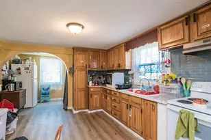 32 Randall Pl, Springfield, MA 01108 - Photo 9