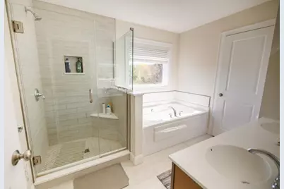 127 Gifford Rd, Westport, MA 02790 - Photo 9