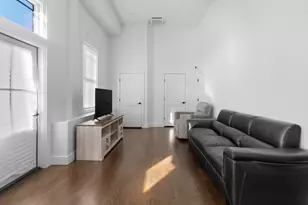 133 Boardman, Boston, MA 02128 - Photo 5