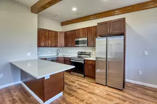 402 River St, Haverhill, MA 01832 - Photo 5