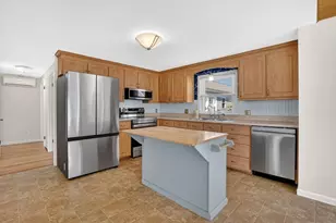 244 Colemore St, Agawam, MA 01030 - Photo 9