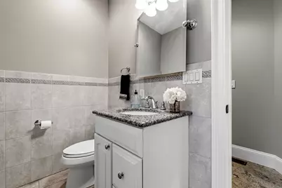 7 Freeman St, Lynnfield, MA 01940 - Photo 13