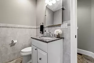 7 Freeman St, Lynnfield, MA 01940 - Photo 13