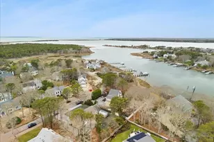 67 Whippoorwill Cir, Mashpee, MA 02649 - Photo 3