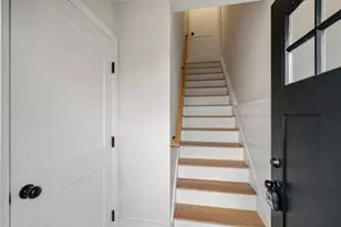 32 Union St, Lowell, MA 01852 - Photo 9