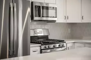 32 Union St, Lowell, MA 01852 - Photo 5