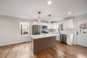 32 Union St, Lowell, MA 01852 - Photo 15