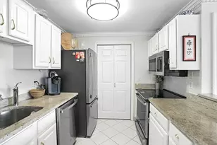 150 Staniford St, Boston, MA 02114 - Photo 13