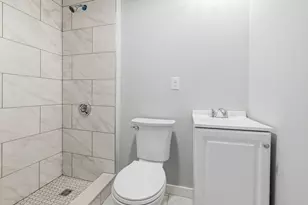 255 Rodman St, Fall River, MA 02721 - Photo 9