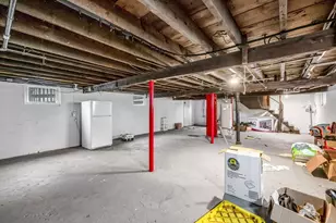 17 Oak St, West Springfield, MA 01089 - Photo 13