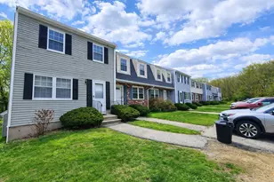 46 Pawtucket, Tyngsborough, MA 01879 - Photo 3