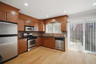 1155 Dickinson St, Springfield, MA 01108 - Photo 3