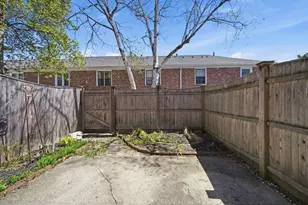 1155 Dickinson St, Springfield, MA 01108 - Photo 27