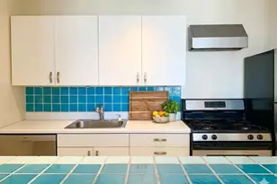 9 Hawthorne Pl, Boston, MA 02114 - Photo 7