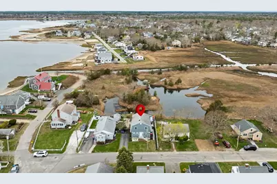 75 Pilgrim Ave, Wareham, MA 02571 - Photo 5